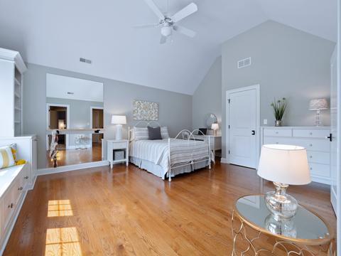 1040 Golf Ln, Wheaton, IL 60189 photo 33