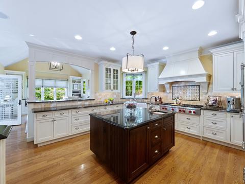 1040 Golf Ln, Wheaton, IL 60189 photo 13
