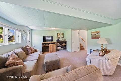 1704 Cherry Ct, Wheaton, IL 60187 photo 10