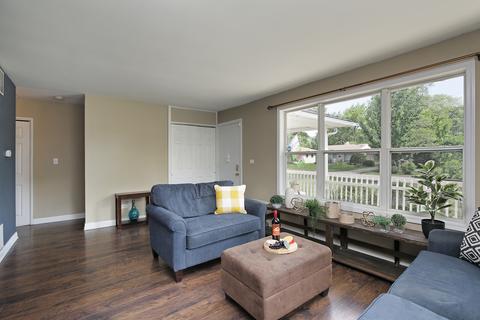 2207 Park St, Rolling Meadows, IL 60008 photo 3