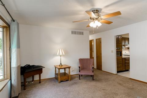 1220 Jersey Ave, Normal, IL 61761 photo 3