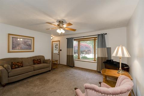1220 Jersey Ave, Normal, IL 61761 photo 4