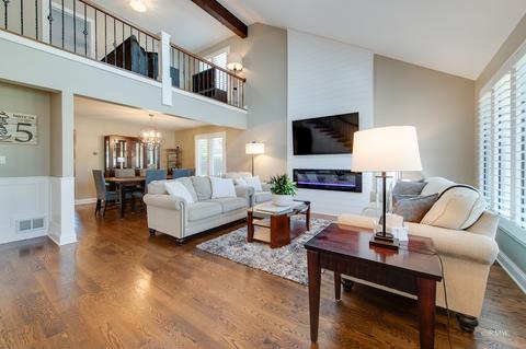 1205 W Sable Dr, Addison, IL 60101 photo 2