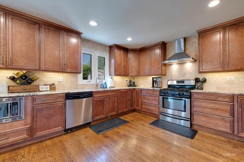 1205 W Sable Dr, Addison, IL 60101 photo 5