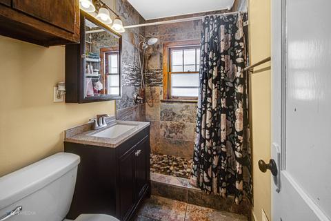 203 E North Ave, Addison, IL 60101 photo 13