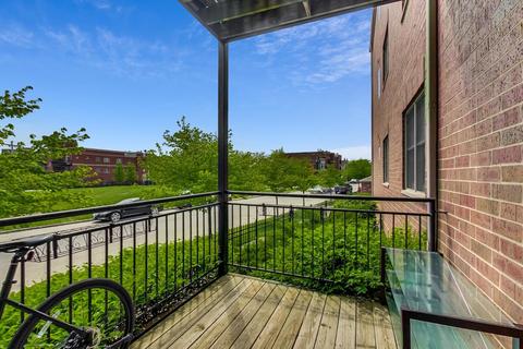 471 E Bowen Ave #2, Chicago, IL 60653 photo 9