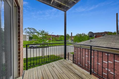 471 E Bowen Ave #2, Chicago, IL 60653 photo 16