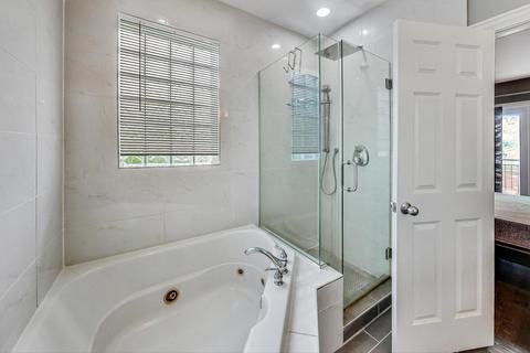 471 E Bowen Ave #2, Chicago, IL 60653 photo 15