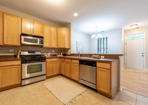 159 Springbrook Trl S, Oswego, IL 60543 photo 18