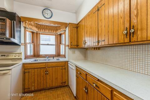 723 Morgan St, Elgin, IL 60123 photo 4