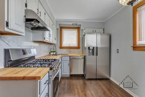401 Oak St, Des Plaines, IL 60016 photo 6