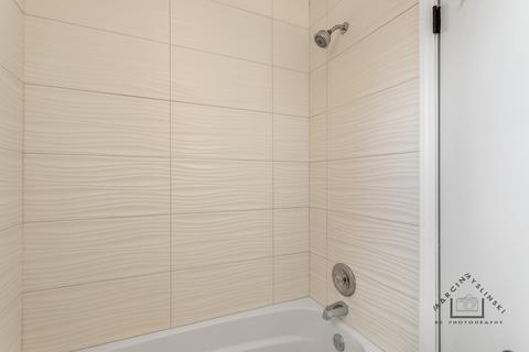 401 Oak St, Des Plaines, IL 60016 photo 14