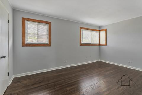 401 Oak St, Des Plaines, IL 60016 photo 9