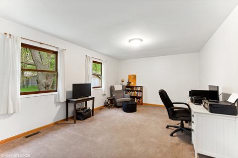907 Maple Ave, Maple Park, IL 60151 photo 9