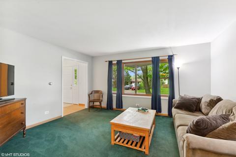 907 Maple Ave, Maple Park, IL 60151 photo 4