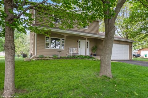 907 Maple Ave, Maple Park, IL 60151 photo 1