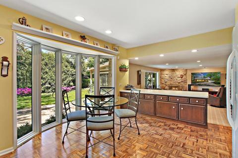 3522 Maple Leaf Dr, Glenview, IL 60026 photo 13