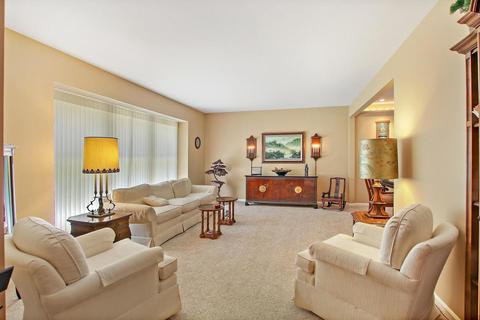 3522 Maple Leaf Dr, Glenview, IL 60026 photo 4