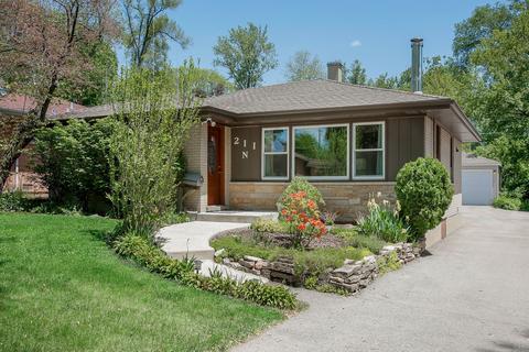 211 N Pierce Ave, Wheaton, IL 60187 photo 1