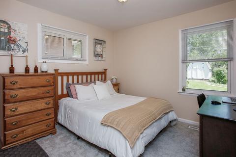 211 N Pierce Ave, Wheaton, IL 60187 photo 13