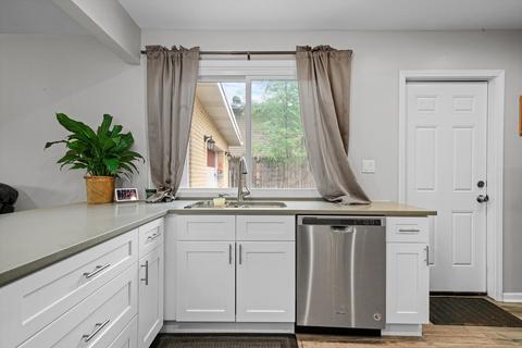 736 N Highview Ave N, Addison, IL 60101 photo 10