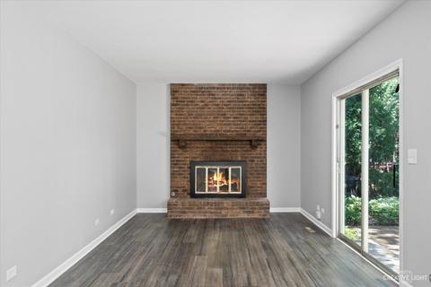 416 Warwick Dr, Naperville, IL 60565 photo 9