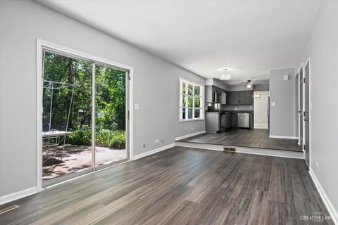 416 Warwick Dr, Naperville, IL 60565 photo 10