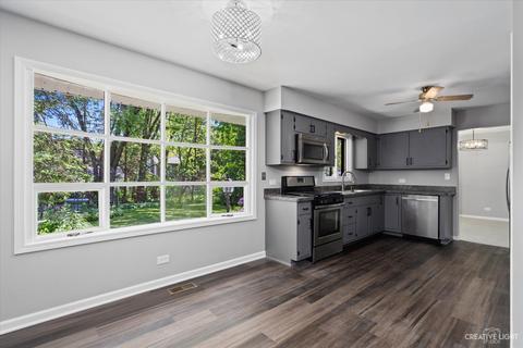 416 Warwick Dr, Naperville, IL 60565 photo 13