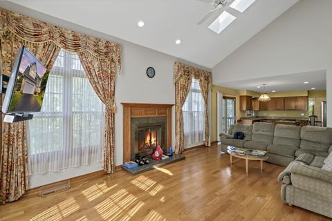 1627 Mccormack Dr, Hoffman Estates, IL 60169 photo 11