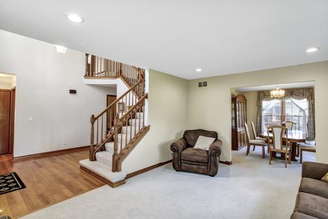 1627 Mccormack Dr, Hoffman Estates, IL 60169 photo 6