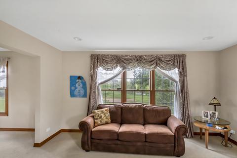 1627 Mccormack Dr, Hoffman Estates, IL 60169 photo 7