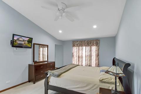 1627 Mccormack Dr, Hoffman Estates, IL 60169 photo 19