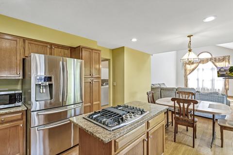 1627 Mccormack Dr, Hoffman Estates, IL 60169 photo 15