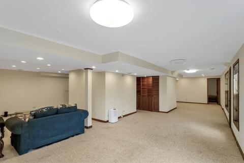 1627 Mccormack Dr, Hoffman Estates, IL 60169 photo 31