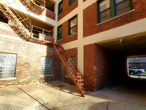 2860 E 76th St #2B, Chicago, IL 60649 photo 21