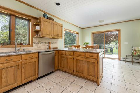 9610 Belvidere Rd, Roscoe, IL 61073 photo 16