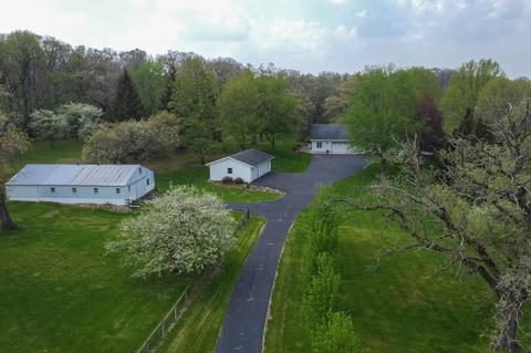 9610 Belvidere Rd, Roscoe, IL 61073 photo 1