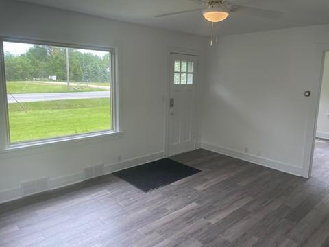 895 Pine Bluff Rd, Morris, IL 60450 photo 2