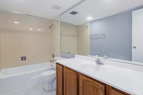 4608 Euclid Ave #2B, Rolling Meadows, IL 60008 photo 8