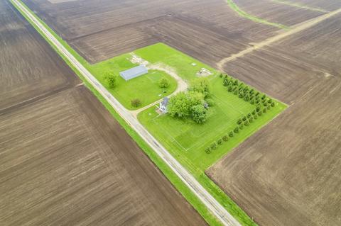 13269 E Holcomb Rd, Davis Junction, IL 61020 photo 25