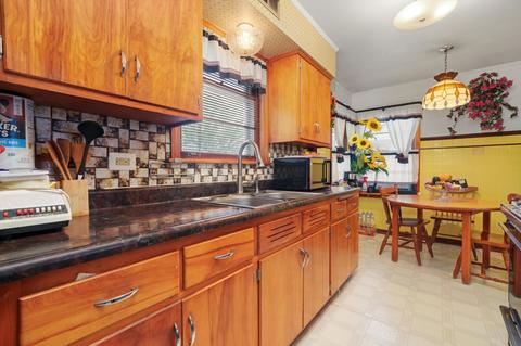 5924 Huron St, Berkeley, IL 60163 photo 9