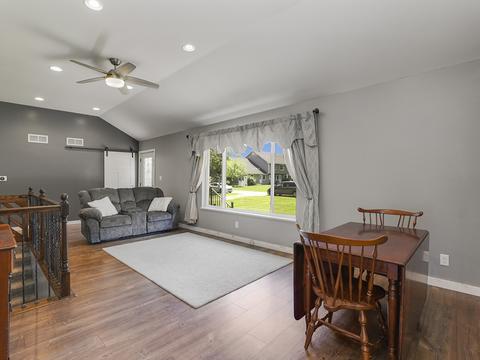 205 E North St, Newark, IL 60541 photo 9