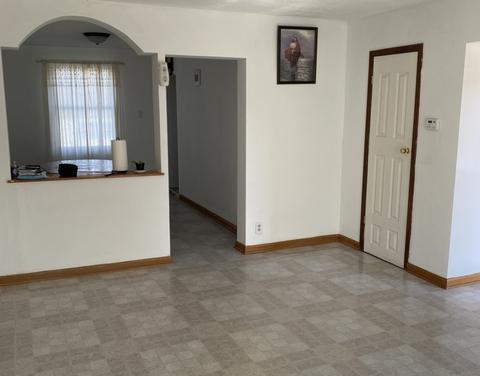 1426 Willow Ave, Des Plaines, IL 60016 photo 4