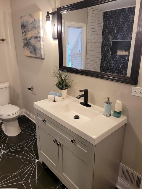 851 E 76th St, Chicago, IL 60619 photo 17