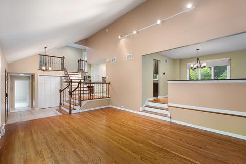 729 E Bauer Rd, Naperville, IL 60563 photo 14