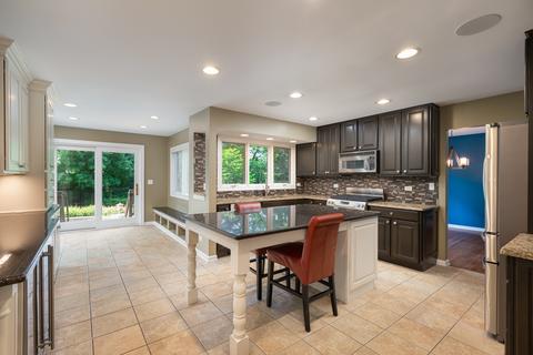 729 E Bauer Rd, Naperville, IL 60563 photo 8