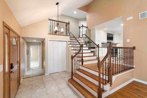 729 E Bauer Rd, Naperville, IL 60563 photo 15
