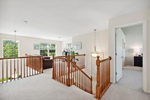352 Shadow Hill Dr, Elgin, IL 60124 photo 13