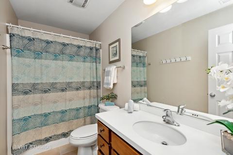 352 Shadow Hill Dr, Elgin, IL 60124 photo 17