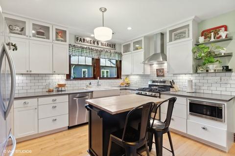 516 Webford Ave, Des Plaines, IL 60016 photo 4
